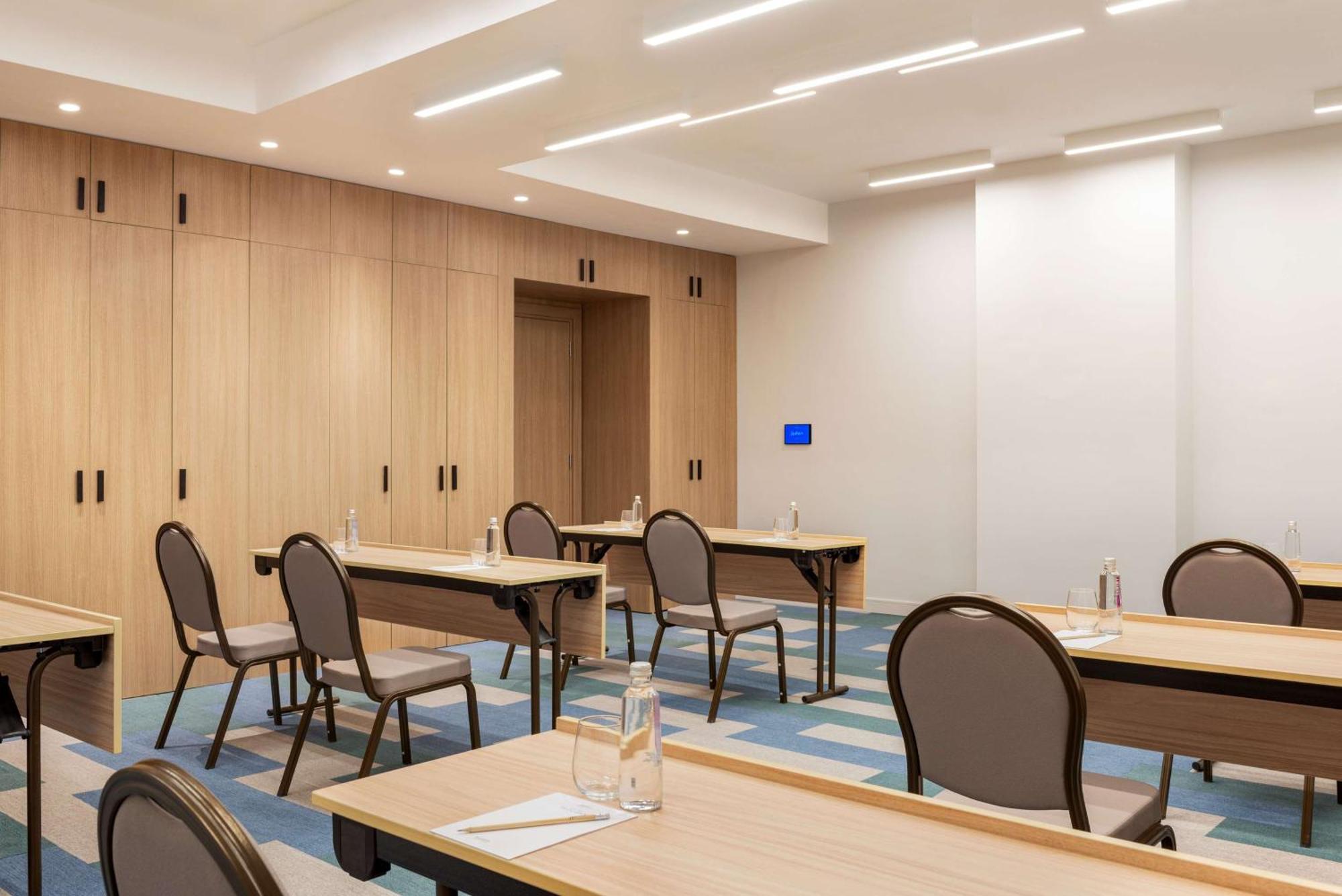 Radisson Hotel & Residence Riyadh Olaya מראה חיצוני תמונה