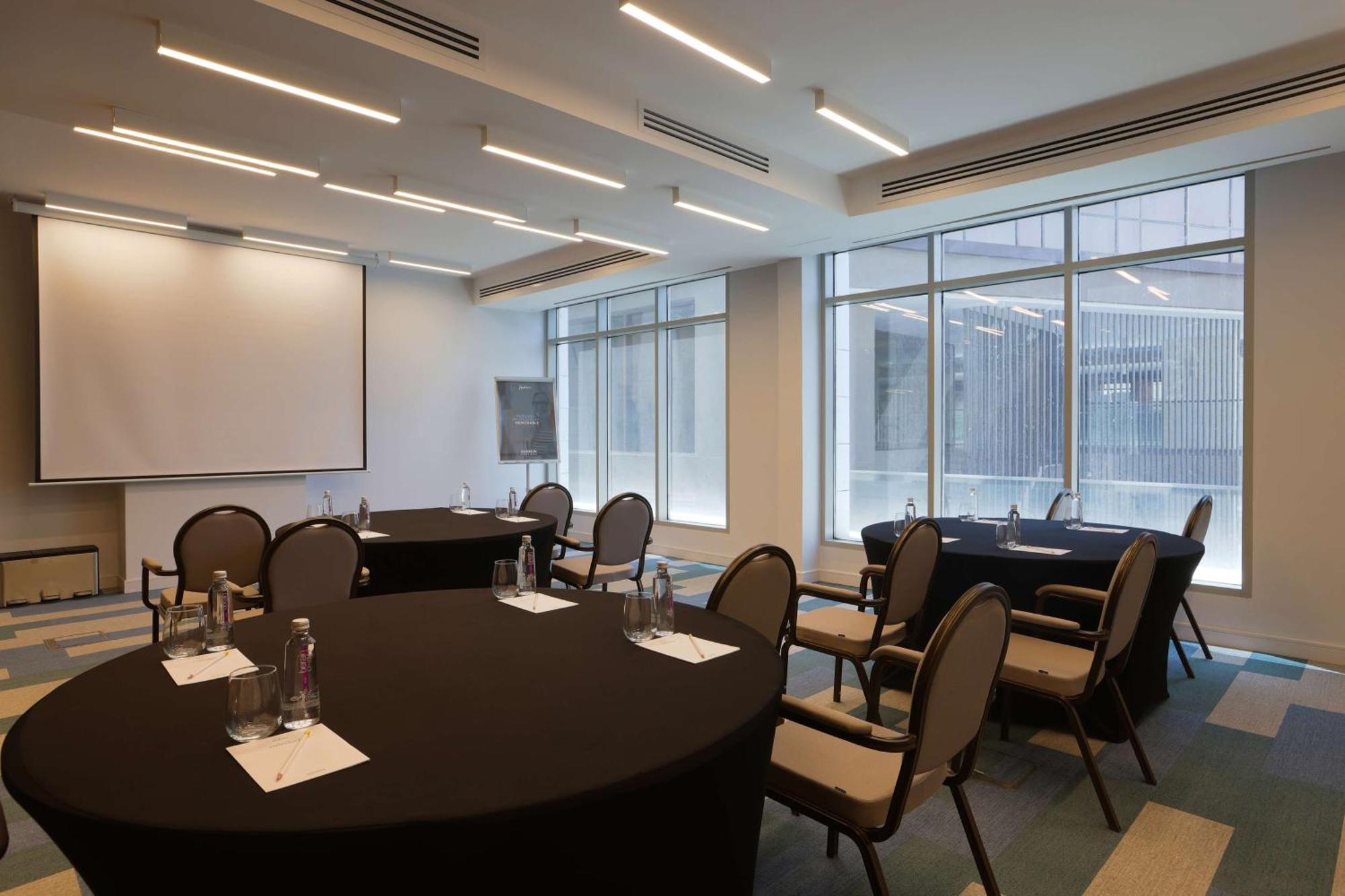 Radisson Hotel & Residence Riyadh Olaya מראה חיצוני תמונה